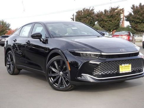 New 2026 Toyota Crown Nightshade image 2