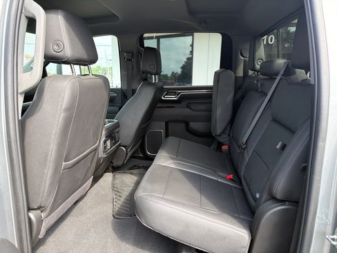 Used 2025 Chevrolet Silverado 2500 LTZ w/ LTZ Convenience Package AWD/4WD image 4
