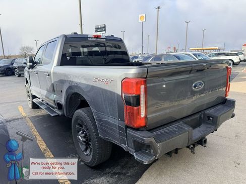 Used 2023 Ford F250 XLT w/ XLT Premium Package image 3