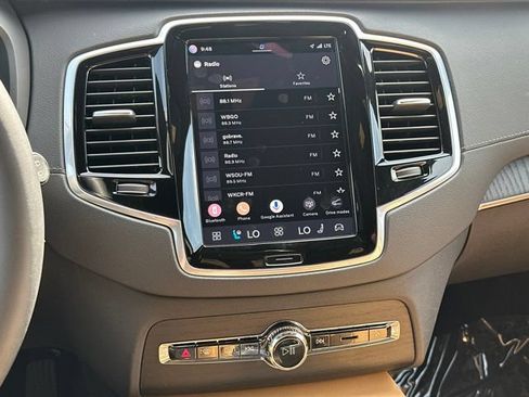 Certified 2023 Volvo XC90 B6 Ultimate w/ Protection Package AWD/4WD image 23