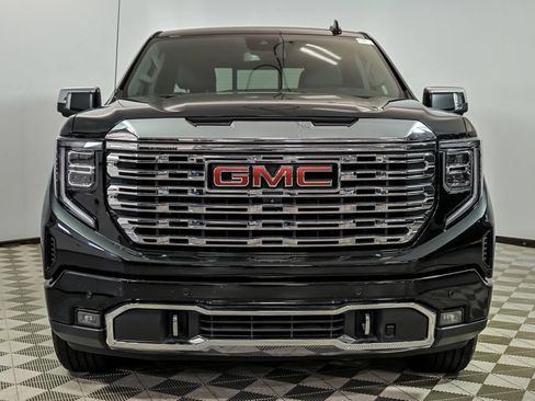 Used 2023 GMC Sierra 1500 Denali AWD/4WD image 4