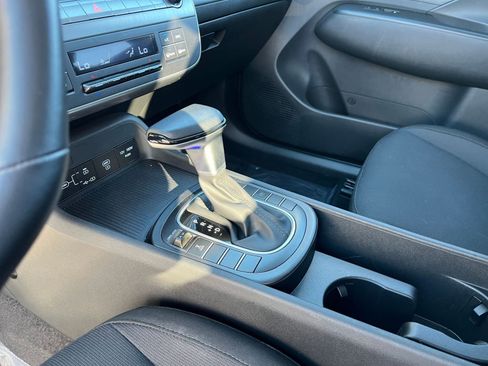 Used 2025 Hyundai Kona SEL image 41