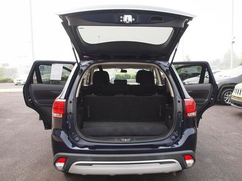 Used 2019 Mitsubishi Outlander AWD image 5