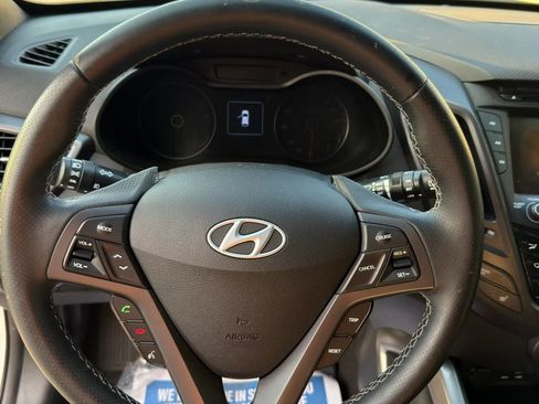 Used 2016 Hyundai Veloster Turbo FWD image 14