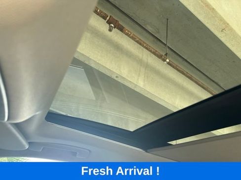 Used 2021 Nissan Rogue Platinum FWD image 11
