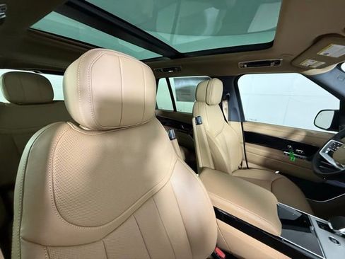New 2025 Land Rover Range Rover SE image 33