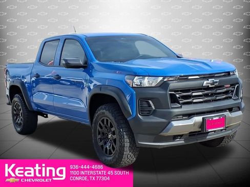 Used 2025 Chevrolet Colorado Trail Boss AWD/4WD image 1