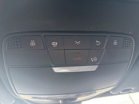 Used 2020 Mercedes-Benz C 300 4MATIC Sedan image 25