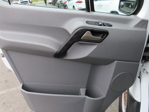 Used 2013 Mercedes-Benz Sprinter 2500 image 15