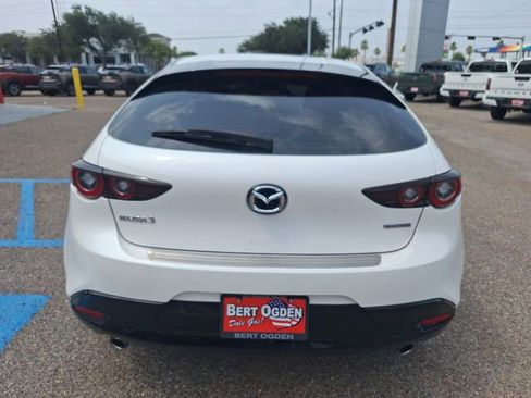 Used 2023 MAZDA MAZDA3 s FWD image 5