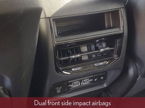 Used 2025 Jeep Grand Cherokee Limited w/ Black Appearance Package AWD/4WD image 40