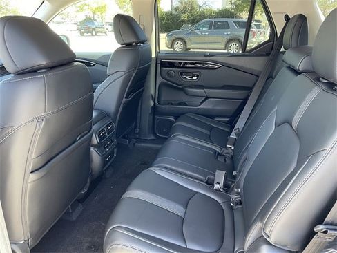 New 2025 Honda Pilot EX-L image 24