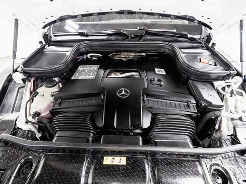 Used 2024 Mercedes-Benz Maybach GLS 600 4MATIC image 37
