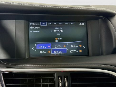 Used 2018 INFINITI QX30 AWD image 15