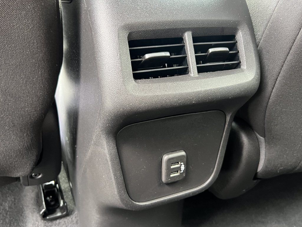 Used 2021 Chevrolet Equinox LT FWD image 14