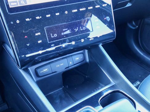 Certified 2024 Hyundai Santa Cruz Night image 15