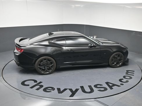 Used 2017 Chevrolet Camaro SS image 24
