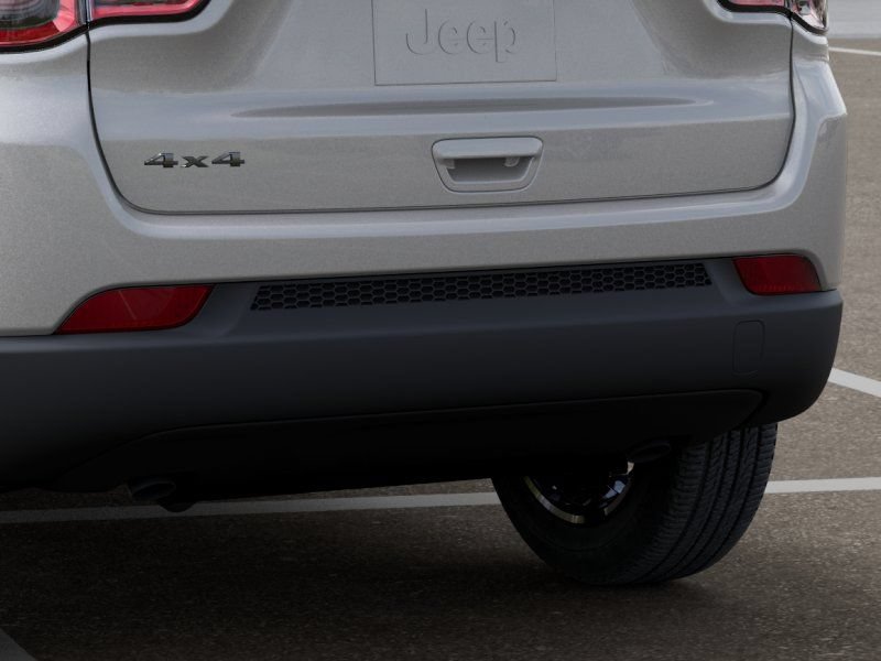 New 2026 Jeep Compass Latitude AWD/4WD image 13