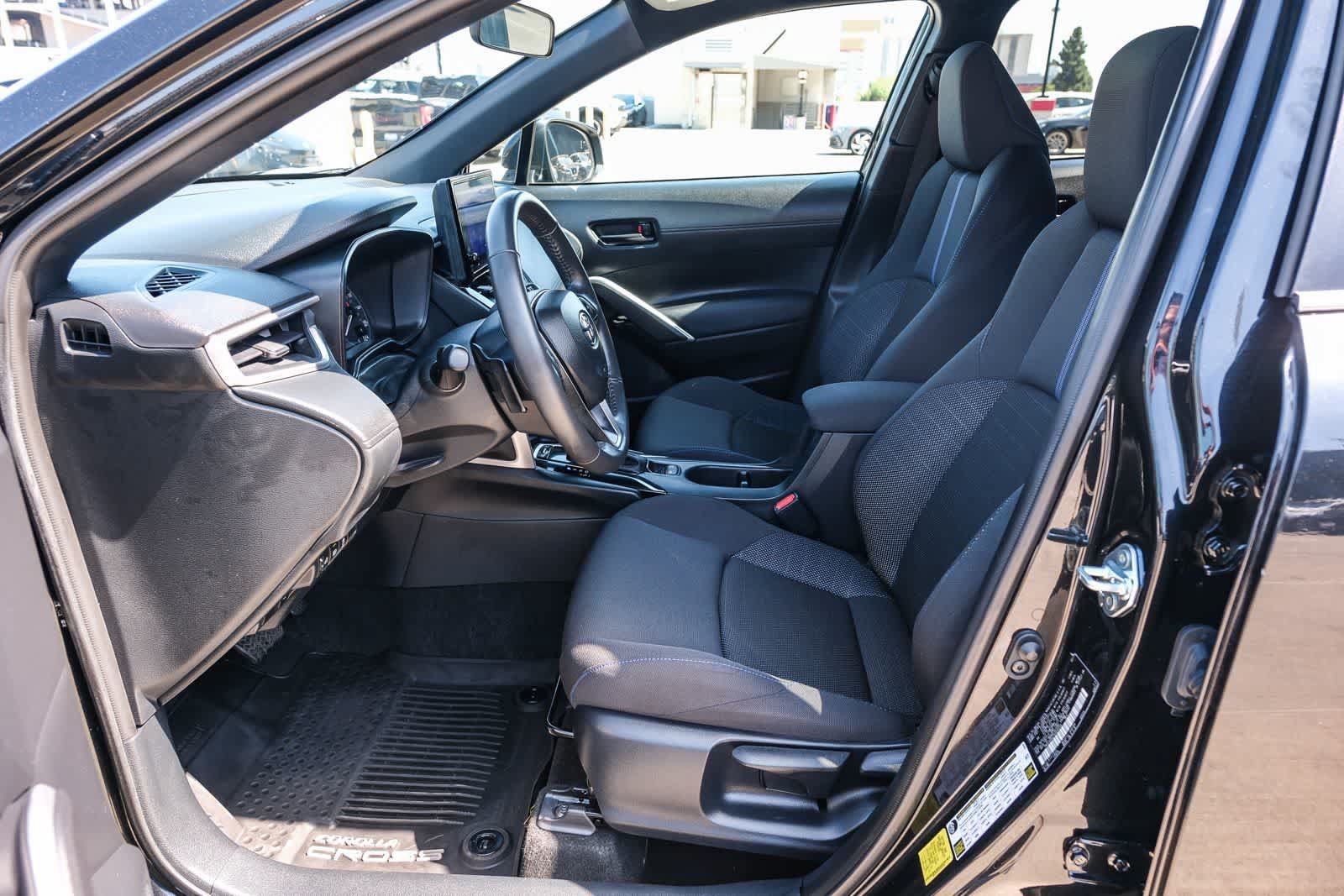Certified 2024 Toyota Corolla Cross AWD Hybrid image 14