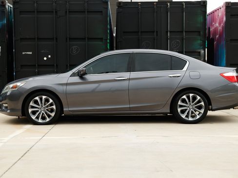 Used 2014 Honda Accord Sport image 4