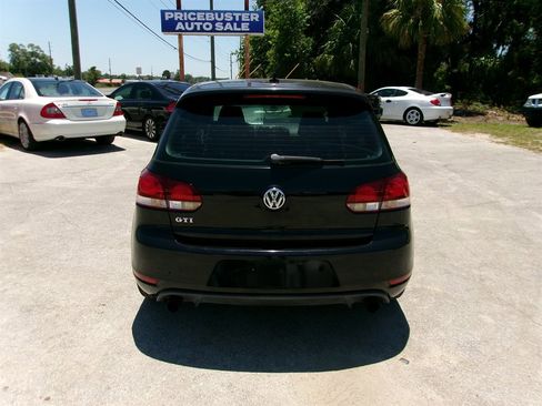 Used 2011 Volkswagen GTI 2-Door FWD image 10