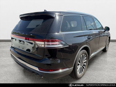 Used 2023 Lincoln Aviator Reserve RWD image 4
