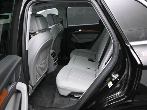 Used 2023 Audi Q5 2.0T Premium Plus image 29