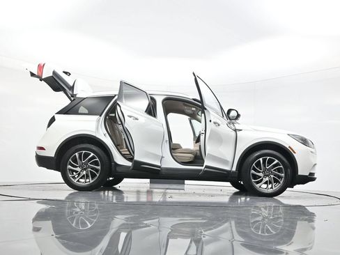 Used 2020 Lincoln Corsair AWD w/ Equipment Group 101A image 55