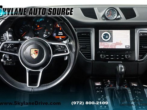 Used 2018 Porsche Macan Sport Edition image 10
