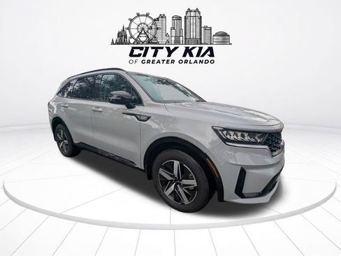 Certified 2023 Kia Sorento EX FWD image 8