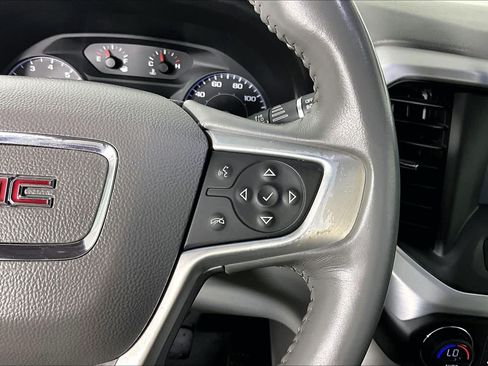 Used 2017 GMC Acadia SLE FWD image 24