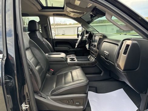 Used 2016 GMC Sierra 2500 Denali w/ Duramax Plus Package AWD/4WD image 37