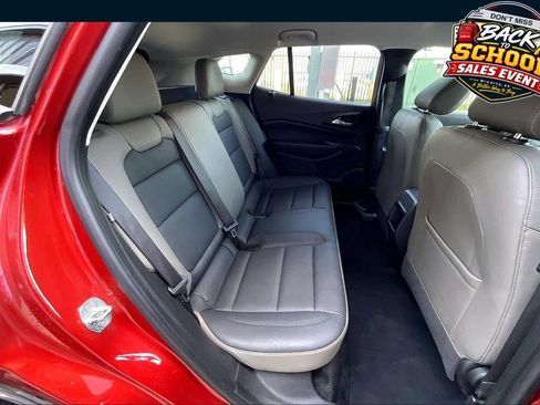 Used 2024 Chevrolet Trax ACTIV w/ Driver Confidence Package FWD image 27