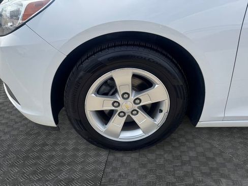 Used 2014 Chevrolet Malibu LT image 13