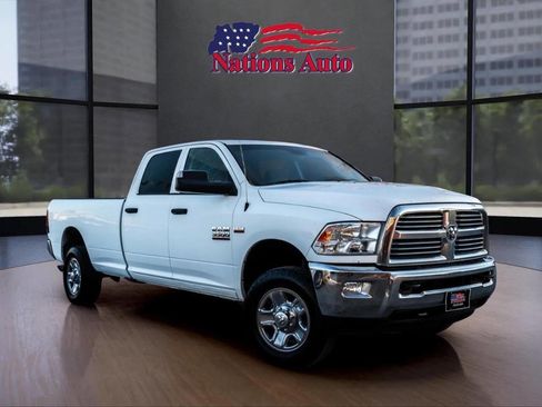 Used 2018 RAM 3500 Tradesman w/ Chrome Appearance Group image 8