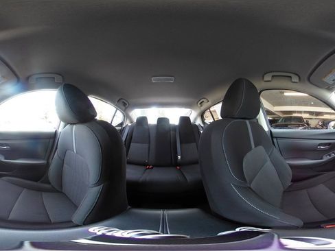 Used 2025 Nissan Sentra SV image 42