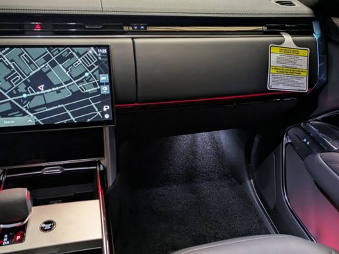 New 2026 Land Rover Range Rover SE AWD/4WD image 28