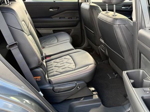 New 2026 Nissan Pathfinder Platinum w/ Cargo Package AWD/4WD image 27
