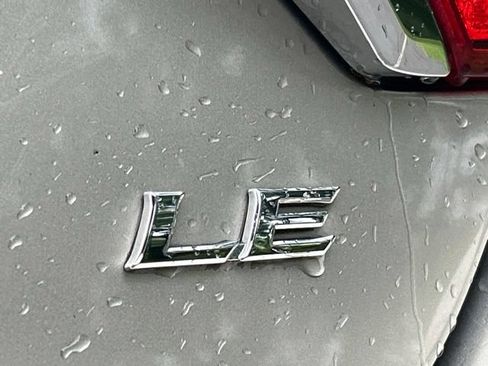 Used 2017 Toyota Camry LE FWD image 14