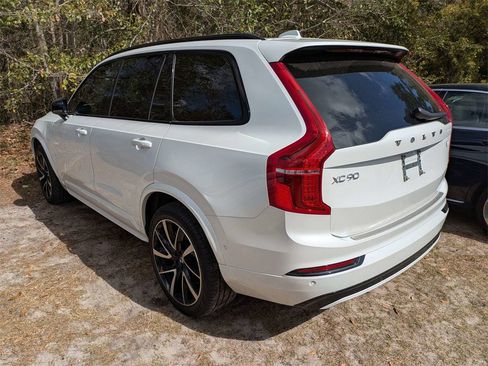 Certified 2023 Volvo XC90 T8 Plus w/ Protection Package Premier image 3