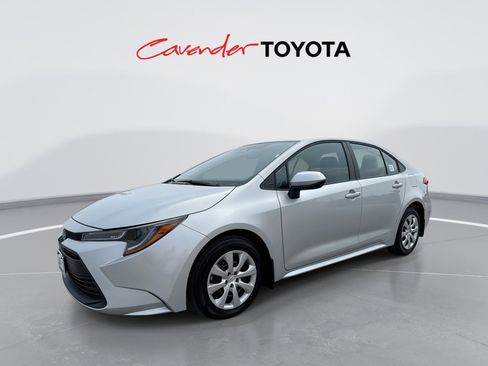 Used 2026 Toyota Corolla LE FWD image 1