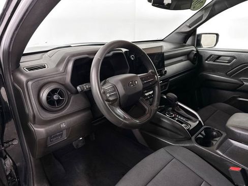 Used 2023 Chevrolet Colorado Trail Boss w/ Technology Package image 17