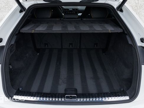 Used 2020 Lamborghini Urus image 33