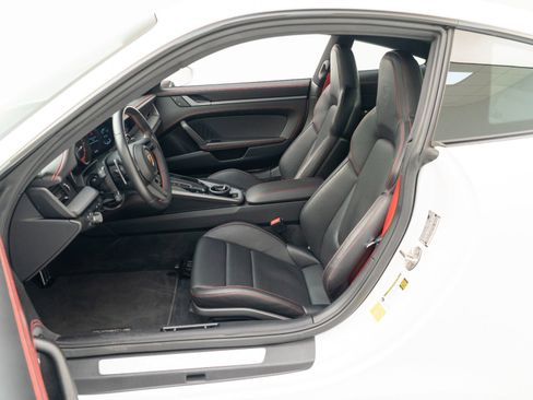 Certified 2022 Porsche 911 Carrera S RWD image 17