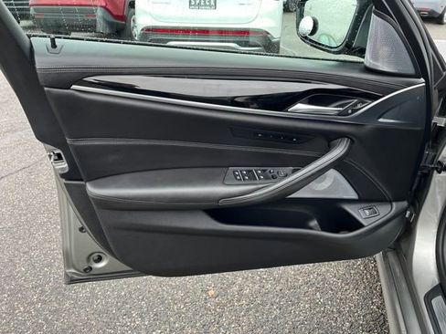 Used 2018 BMW M5 image 10