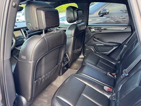 Used 2016 Porsche Macan S AWD/4WD image 45