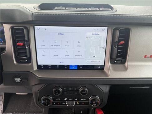 New 2026 Ford Bronco Outer Banks w/ Sasquatch Package AWD/4WD image 13