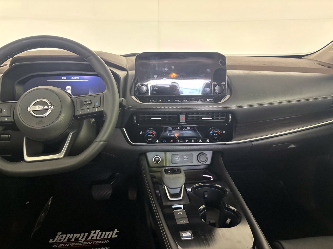 Used 2023 Nissan Rogue Platinum w/ Platinum Premium Package FWD image 27
