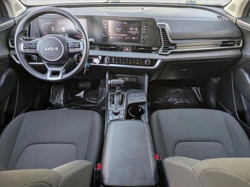Used 2024 Kia Sportage LX image 16