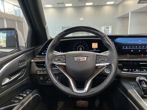 Used 2023 Cadillac Escalade Sport Platinum image 29